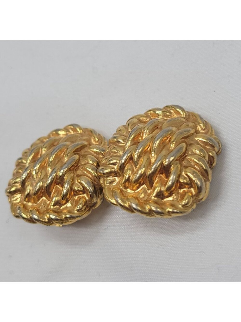 Gold-Tone Woven Clip-On Earrings By AK With Textured Design Vtg Classic Style 1" - Picture 10 of 15